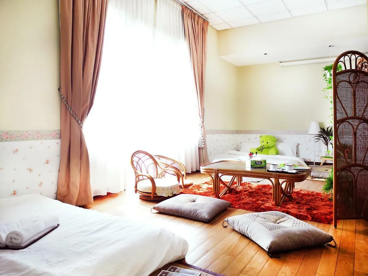 Batu Ferringhi Beach Villa 0*, Бату-Ферринги Малайзия