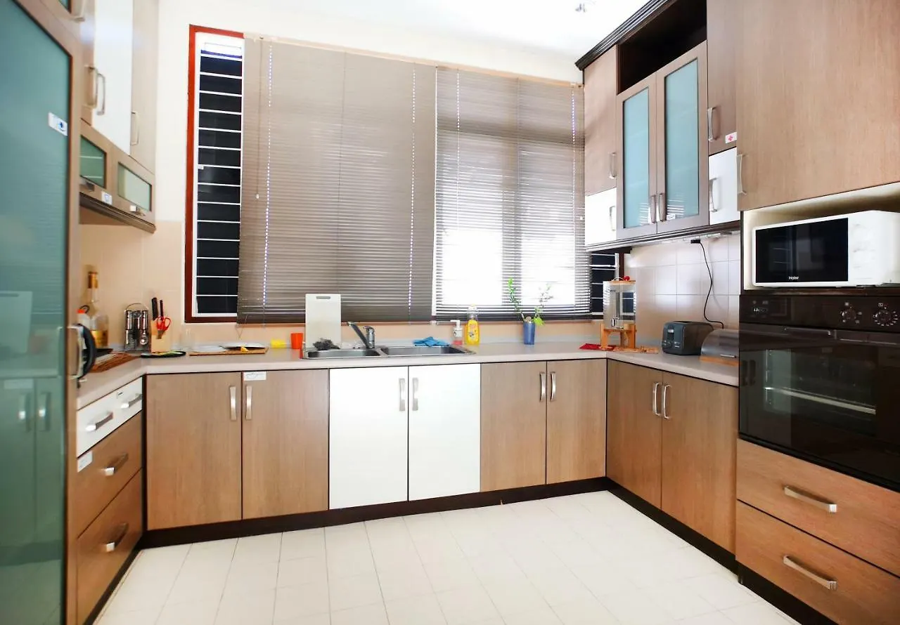 Batu Ferringhi Beach Villa Бату-Ферринги